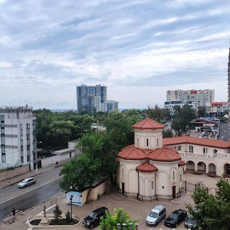 Квартира На 10-Й Фонтана Apartment Odesa Exterior photo