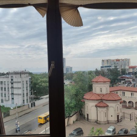 Квартира На 10-Й Фонтана Apartment Odesa Exterior photo